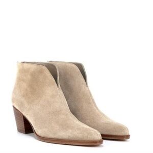 Vince Havana Light Straw Suede Notch Back zip Closure Booties Women's Size 8 M